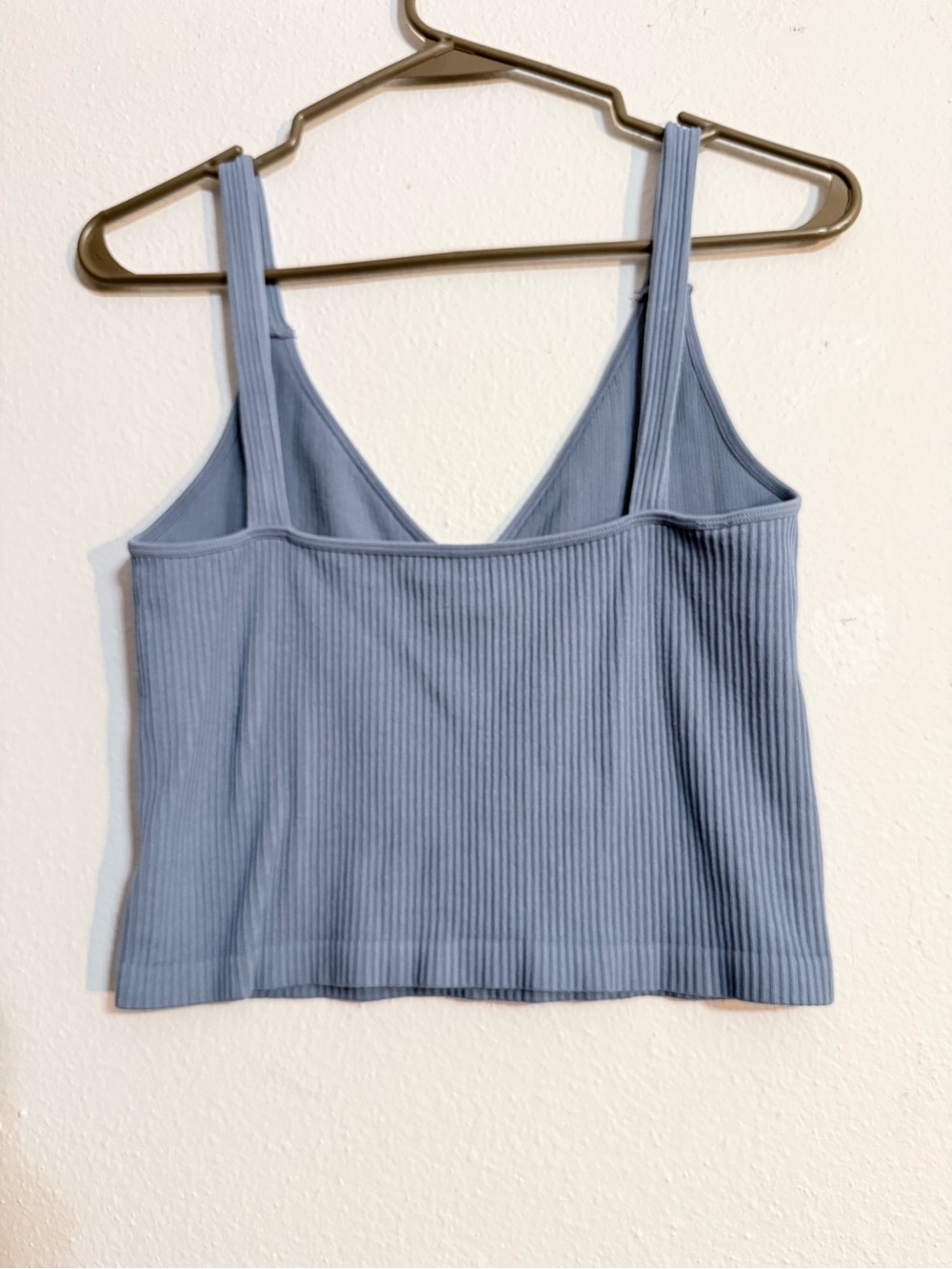☀️ Love Tree • Ribbed V-Neck Crop Tank Light Blue • Womens Medium - Picture 2 of 8
